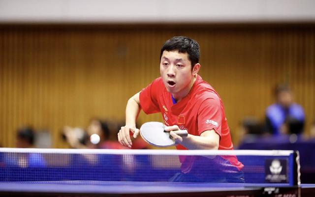 握着比赛的 握着比赛的