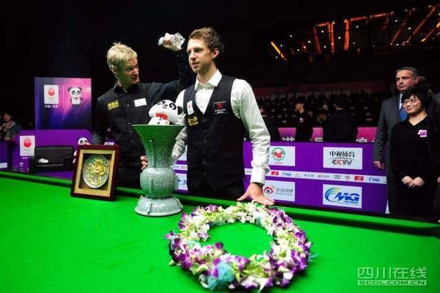 中国队通过 中国队通过