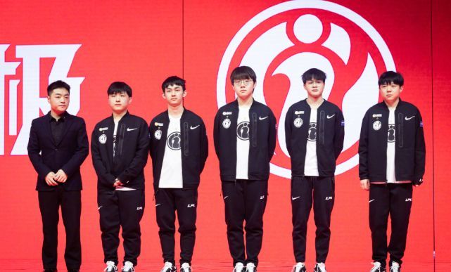 然个体表现 然个体表现