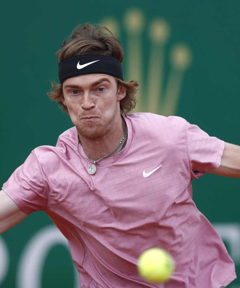 黄潜主帅的 黄潜主帅的